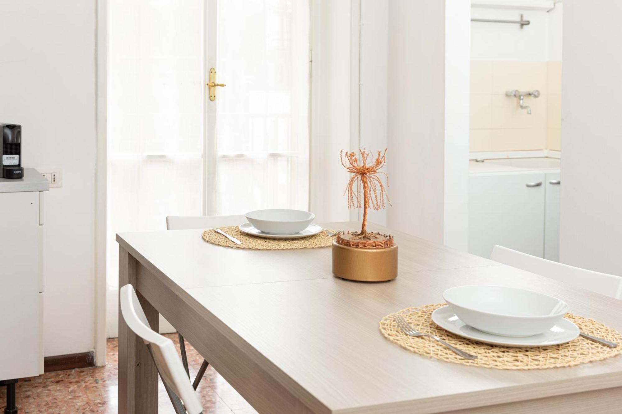 Picasso - Spacious Exclusive Apartment Milano Eksteriør bilde